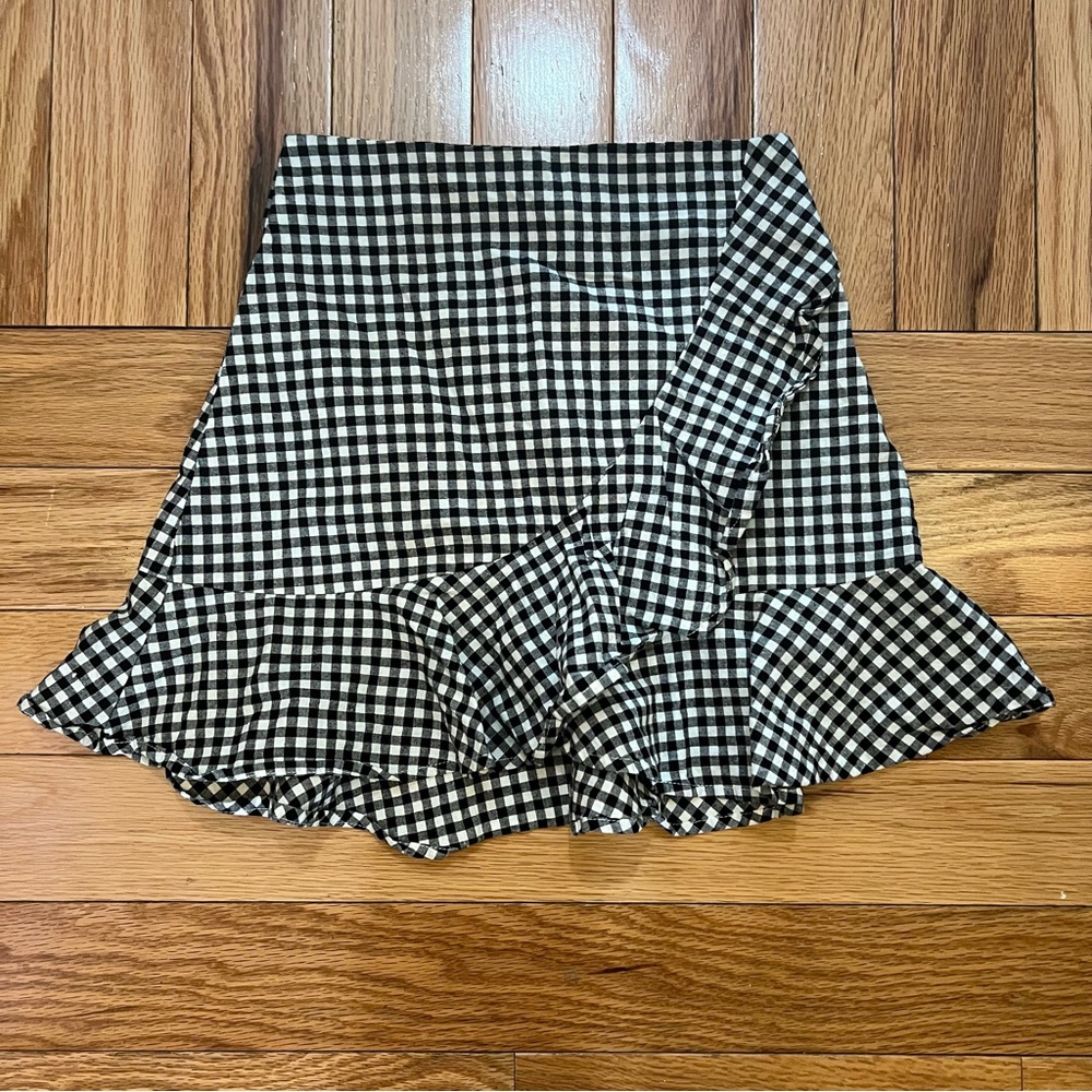 Forever 21 Gingham Ruffle Skirt